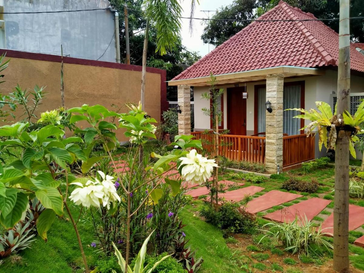 Long Beach Hotel Pangandaran Exterior foto